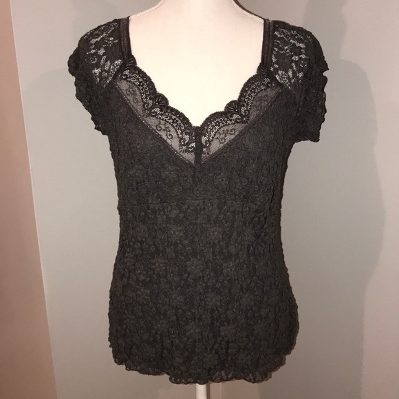 CAbi Tops - CAbi Lace Top - style #829 - size large NWOT